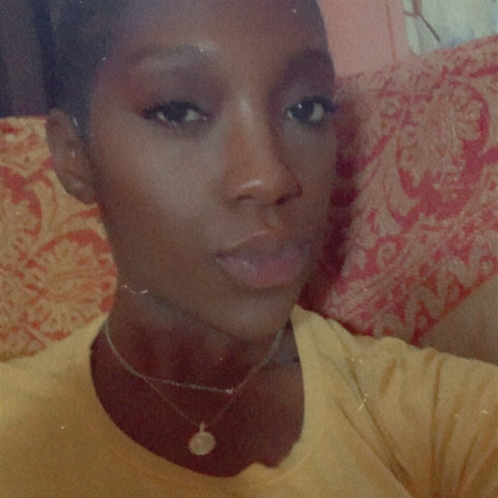 Meet your Posher, Candace